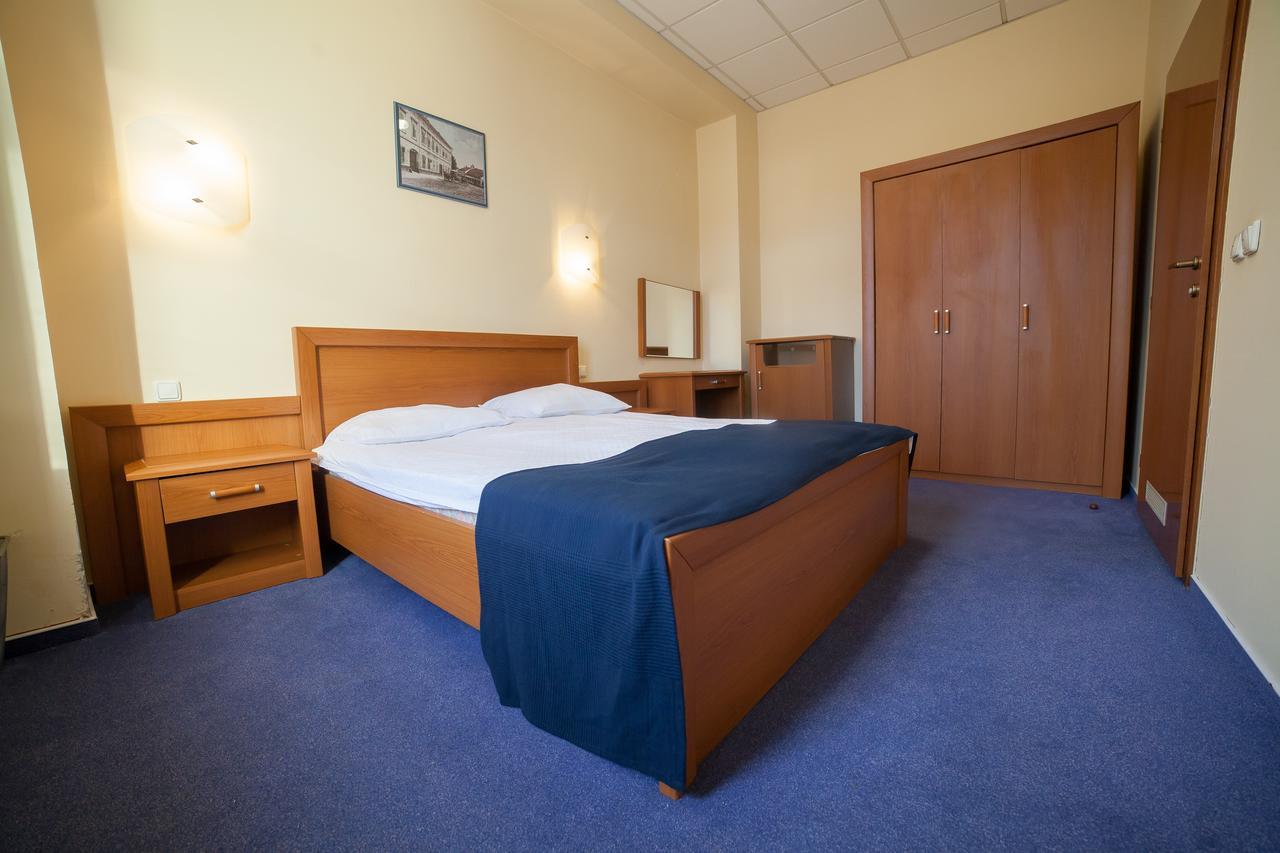 Hotel Pakrac מראה חיצוני תמונה