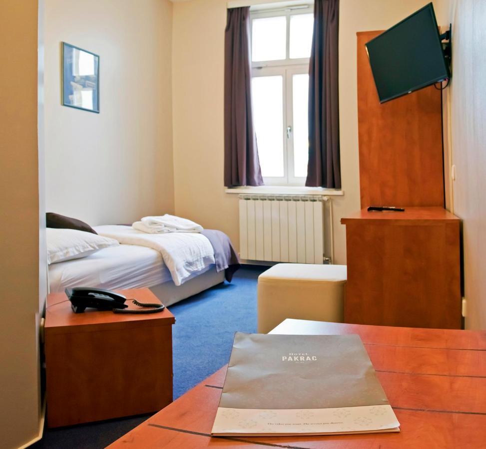 Hotel Pakrac מראה חיצוני תמונה