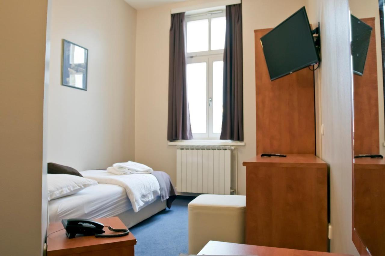 Hotel Pakrac מראה חיצוני תמונה