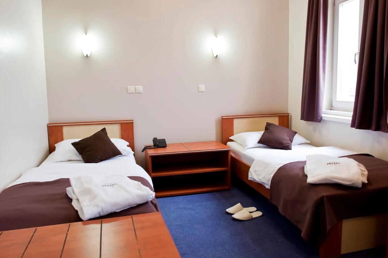 Hotel Pakrac מראה חיצוני תמונה